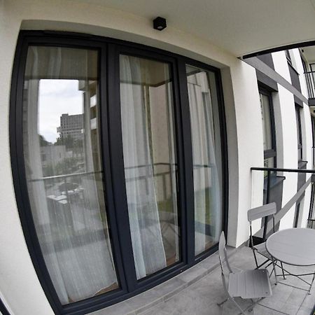 Elegant Two-Room Apartment, Sleeps 4, Near Turon Arena, With Balcony Cracóvia Exterior foto